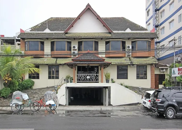 Reddoorz Near Malioboro Tugu Station Jogja Hotel Yogyakarta